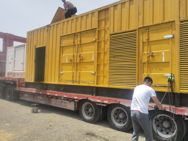 滦南发电机出租100KW发电机需要什么规格的电缆线？