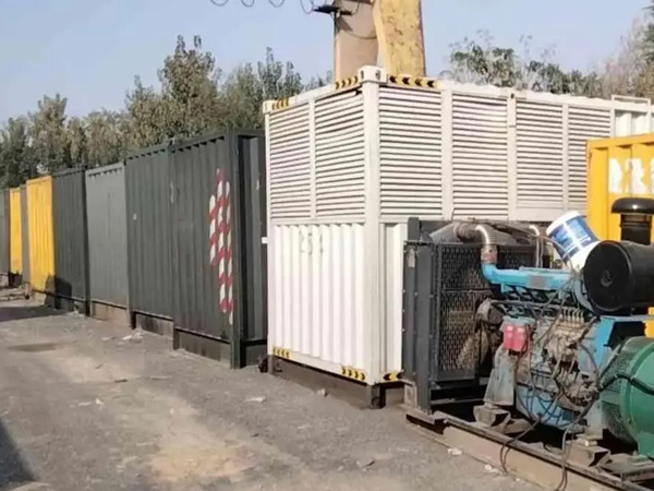 滦南200KW柴油发电机机组每小时油耗是多少？